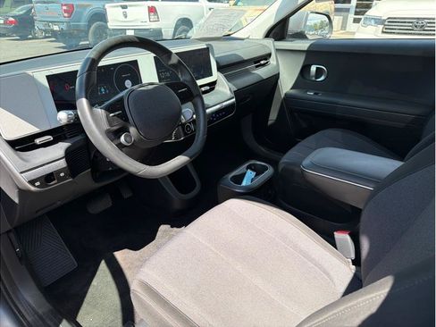 Used 2024 Hyundai Ioniq 5 SEL AWD/4WD image 2