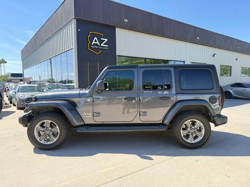 Used 2020 Jeep Wrangler Unlimited Sahara AWD/4WD image 12