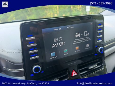 Used 2020 Hyundai Ioniq SE FWD image 20