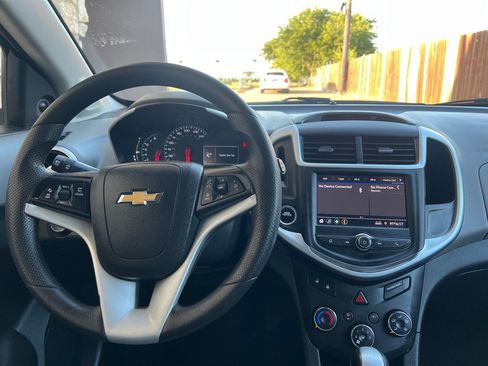 Used 2020 Chevrolet Sonic LT FWD image 18