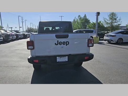 New 2026 Jeep Gladiator Sport AWD/4WD image 32