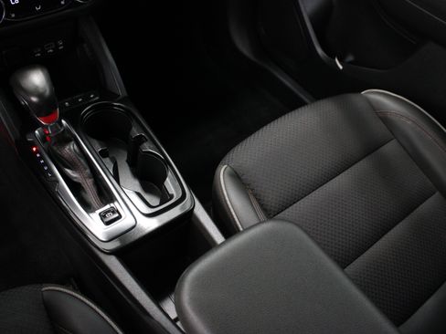 Used 2023 Chevrolet TrailBlazer RS w/ Convenience Package FWD image 17