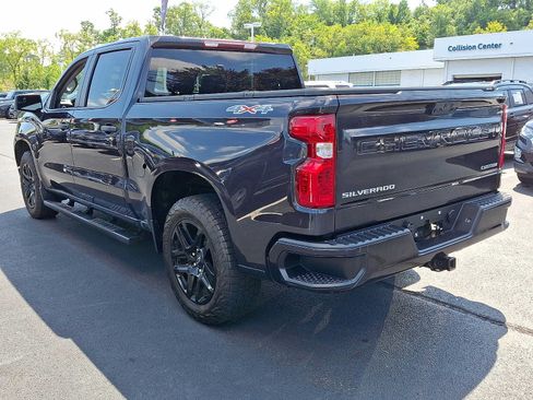 Used 2023 Chevrolet Silverado 1500 Custom AWD/4WD image 4