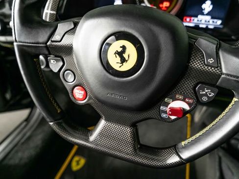 Used 2017 Ferrari 488 GTB RWD image 24