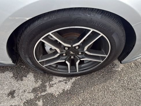 Used 2018 Ford Mustang Premium RWD image 42