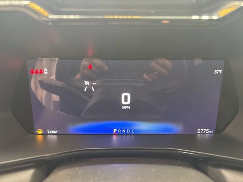Used 2025 Chevrolet Colorado LT w/ Advanced Trailering Package RWD image 13