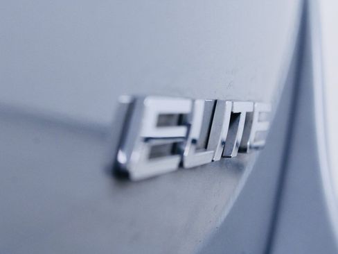 Used 2023 Honda Odyssey Elite image 7