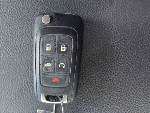 Used 2016 Chevrolet Impala LT w/ Convenience Package image 32