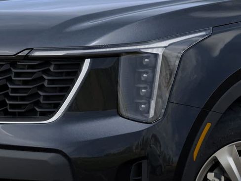 New 2026 Kia Sorento LX FWD image 10