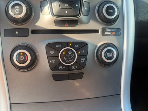 Used 2014 Ford Edge SEL AWD/4WD image 24