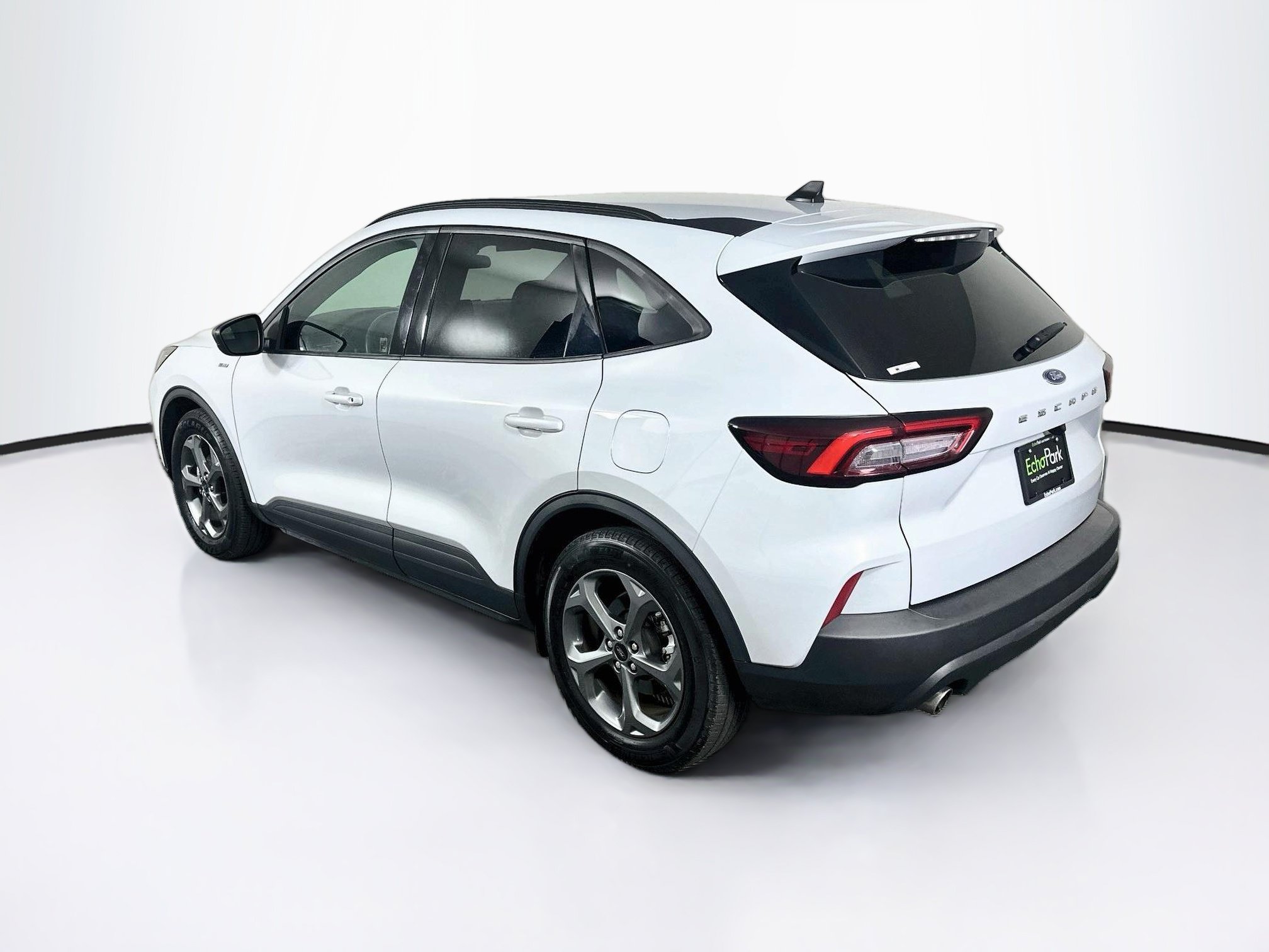 Used 2025 Ford Escape ST-Line FWD image 5