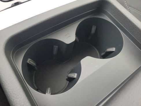 Used 2025 Audi Q5 2.0T Premium image 31