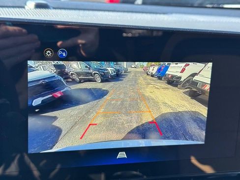 New 2026 Chevrolet Equinox ACTIV w/ Convenience Package III image 18