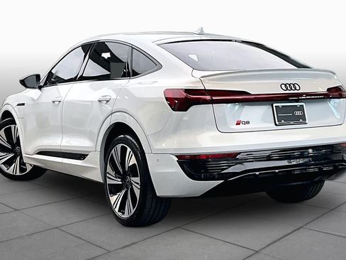 Certified 2024 Audi Q8 e-tron Prestige w/ Prestige Package AWD/4WD image 10