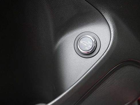 Used 2026 Buick Encore GX Sport Touring w/ Comfort Package AWD/4WD image 34