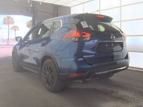 Used 2020 Nissan Rogue S FWD image 6