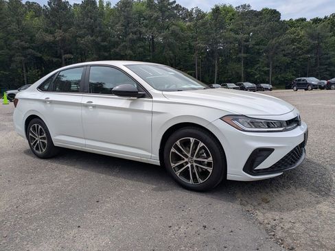 New 2026 Volkswagen Jetta Sport FWD image 2