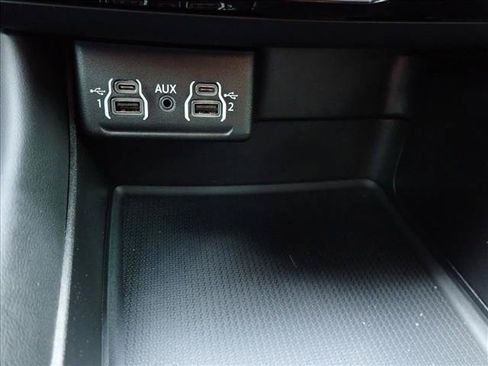 Used 2022 Dodge Durango SXT AWD/4WD image 21