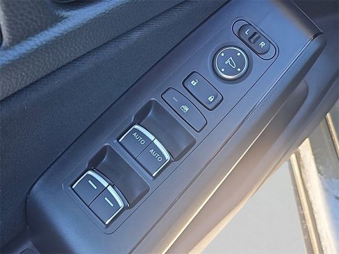 Certified 2025 Honda Civic Sport image 21