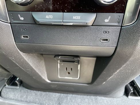 New 2026 Chevrolet Suburban Z71 w/ Comfort Package image 38