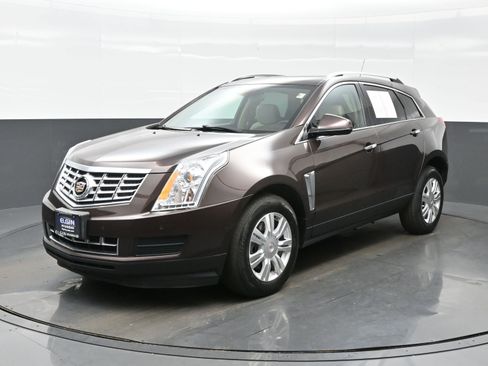 Used 2015 Cadillac SRX Luxury w/ Driver Awareness Package image 2