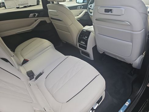 New 2026 BMW X7 xDrive40i w/ Executive Package image 11