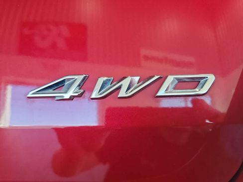 Used 2023 Ford Explorer XLT w/ Equipment Group 202A AWD/4WD image 8