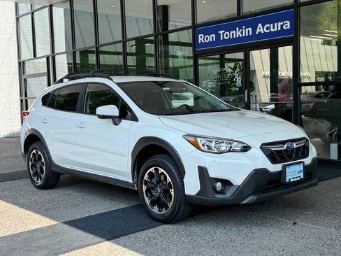 Used 2021 Subaru Crosstrek 2.0i Premium AWD/4WD image 2