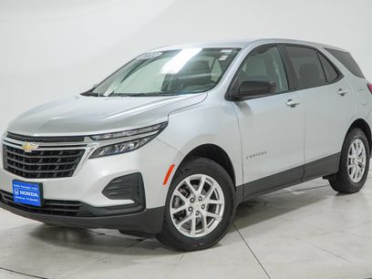 Used 2022 Chevrolet Equinox LS w/ LS Convenience Package
