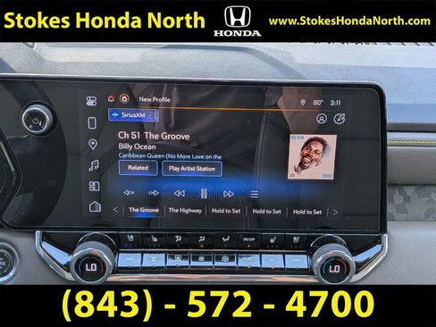 Used 2024 Chevrolet Colorado ZR2 w/ ZR2 Convenience Package III AWD/4WD image 19
