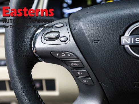 Used 2023 Nissan Murano SV image 15