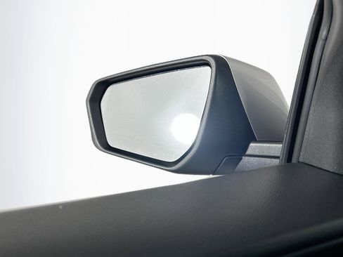 Used 2022 GMC Terrain SLE w/ Driver Convenience Package image 16