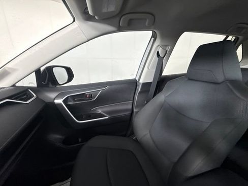 Used 2025 Toyota RAV4 LE FWD image 22