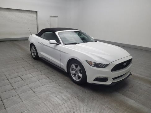Used 2016 Ford Mustang Convertible RWD image 13