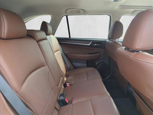 Used 2019 Subaru Outback 2.5i Touring AWD/4WD image 23