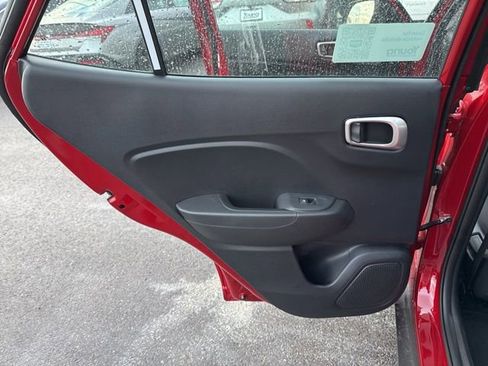 Used 2026 Hyundai Venue SE image 12