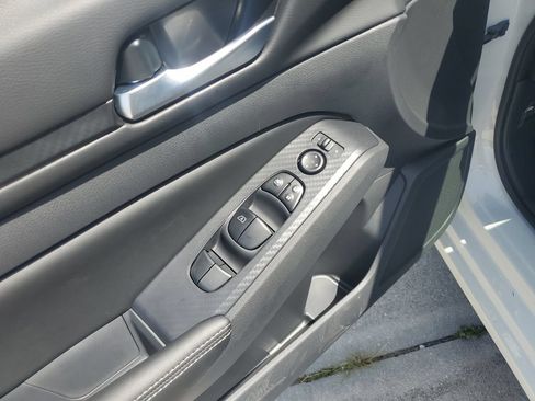 Used 2025 Nissan Altima 2.5 SV w/ SV Premium Package FWD image 27