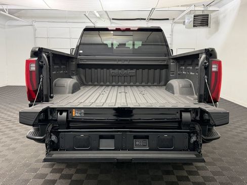 Used 2025 GMC Sierra 2500 Denali Ultimate AWD/4WD image 22