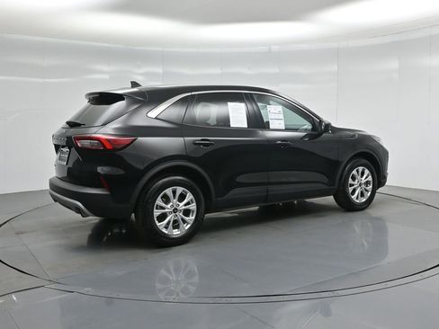 Certified 2024 Ford Escape Active w/ Cold Weather Package image 28