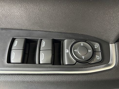 Used 2022 Chevrolet Silverado 1500 LT Trail Boss image 24