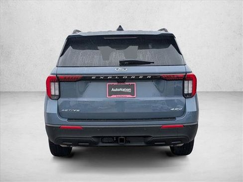 New 2026 Ford Explorer Active image 7