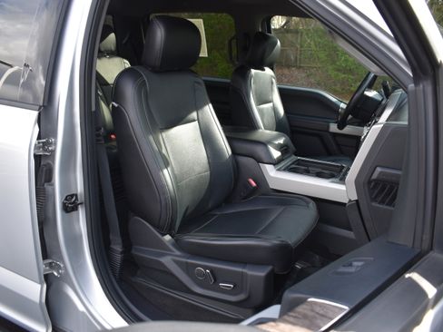 Used 2018 Ford F250 Lariat image 23