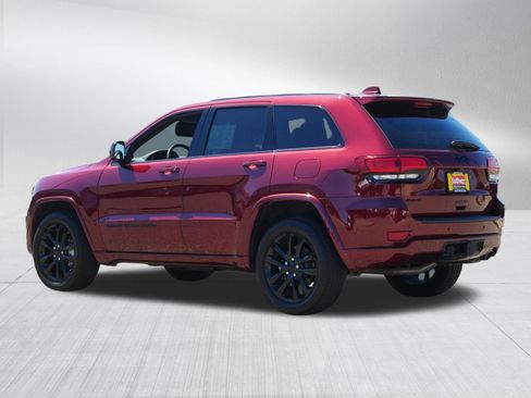 Used 2022 Jeep Grand Cherokee Laredo X AWD/4WD image 5