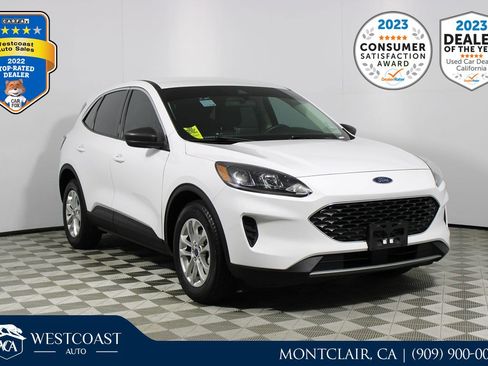 Used 2022 Ford Escape SE image 1