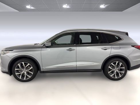 Used 2023 Acura MDX SH-AWD w/ Technology Package image 2