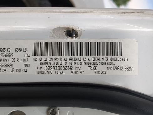Used 2013 RAM 1500 Express AWD/4WD image 30