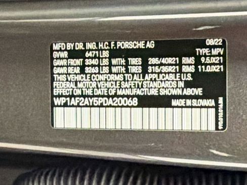 Certified 2023 Porsche Cayenne Turbo AWD/4WD image 36