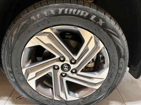 Used 2023 Hyundai Santa Fe SEL FWD image 12