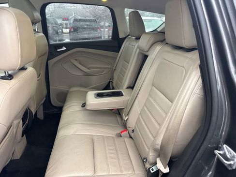 Used 2017 Ford Escape SE w/ SE Leather Comfort Package image 16