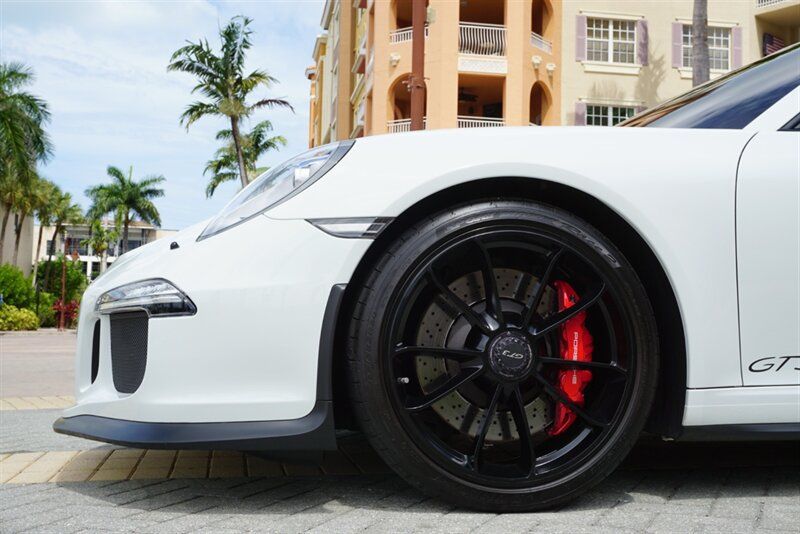 Used 2015 Porsche 911 GT3 RWD image 43